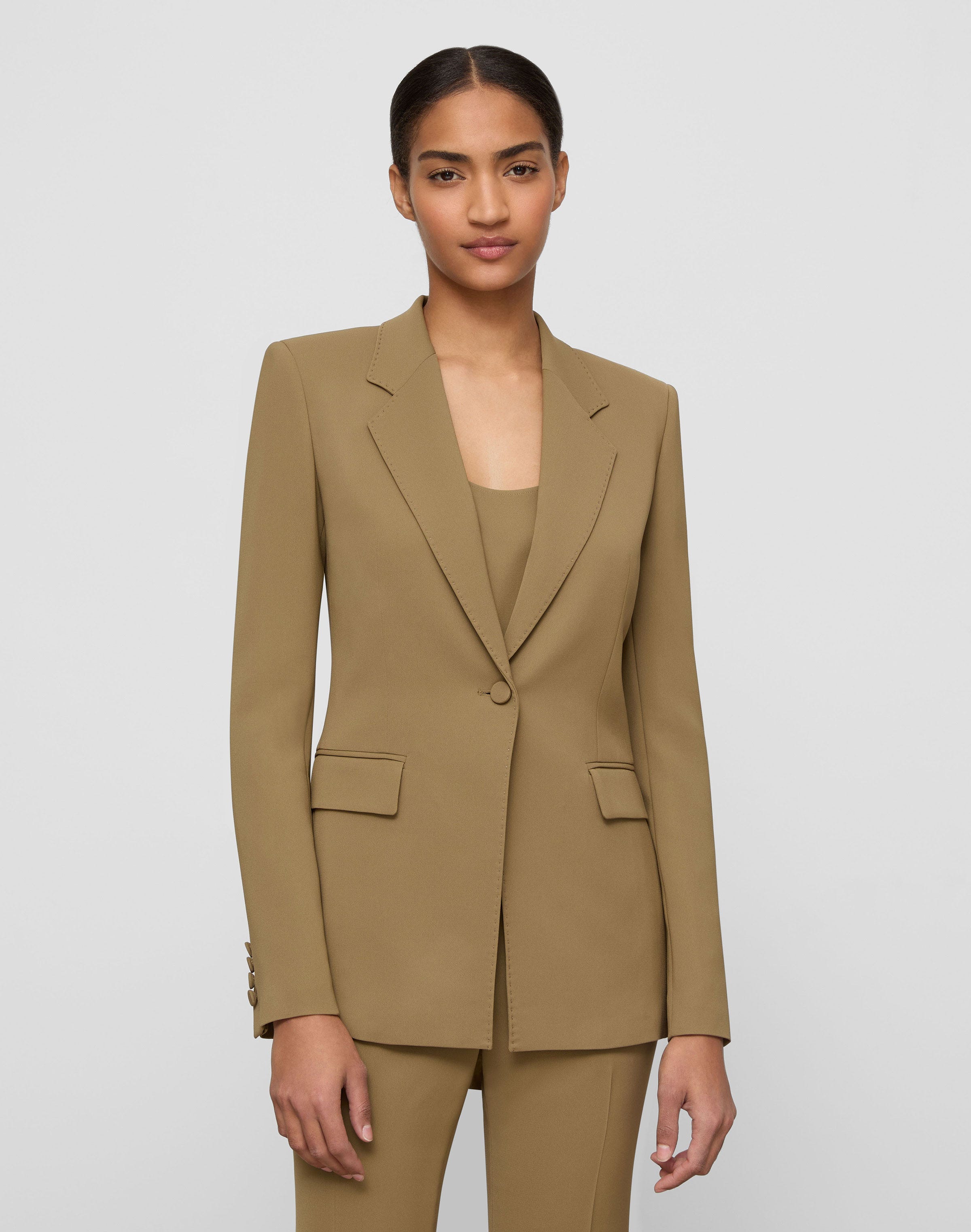 Finesse Crepe Single Button Fitted Blazer