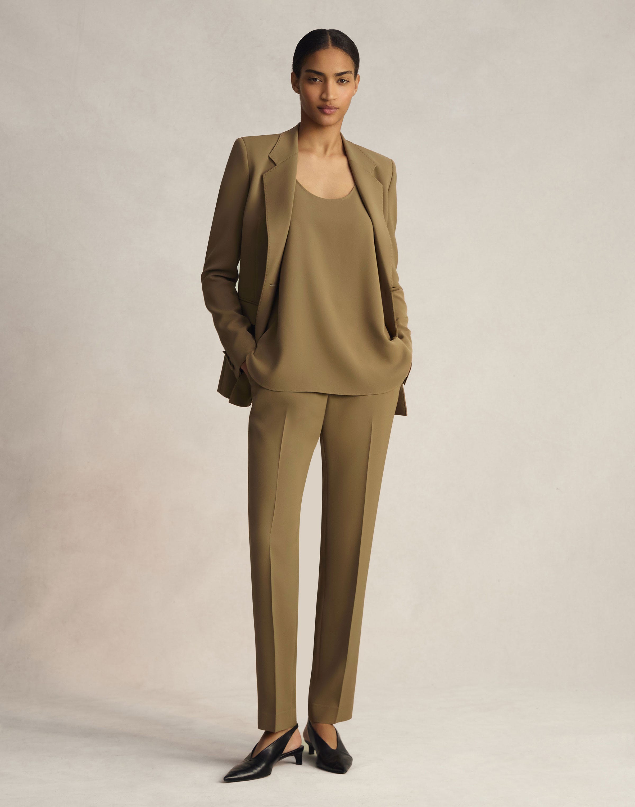 Finesse Crepe Single Button Fitted Blazer