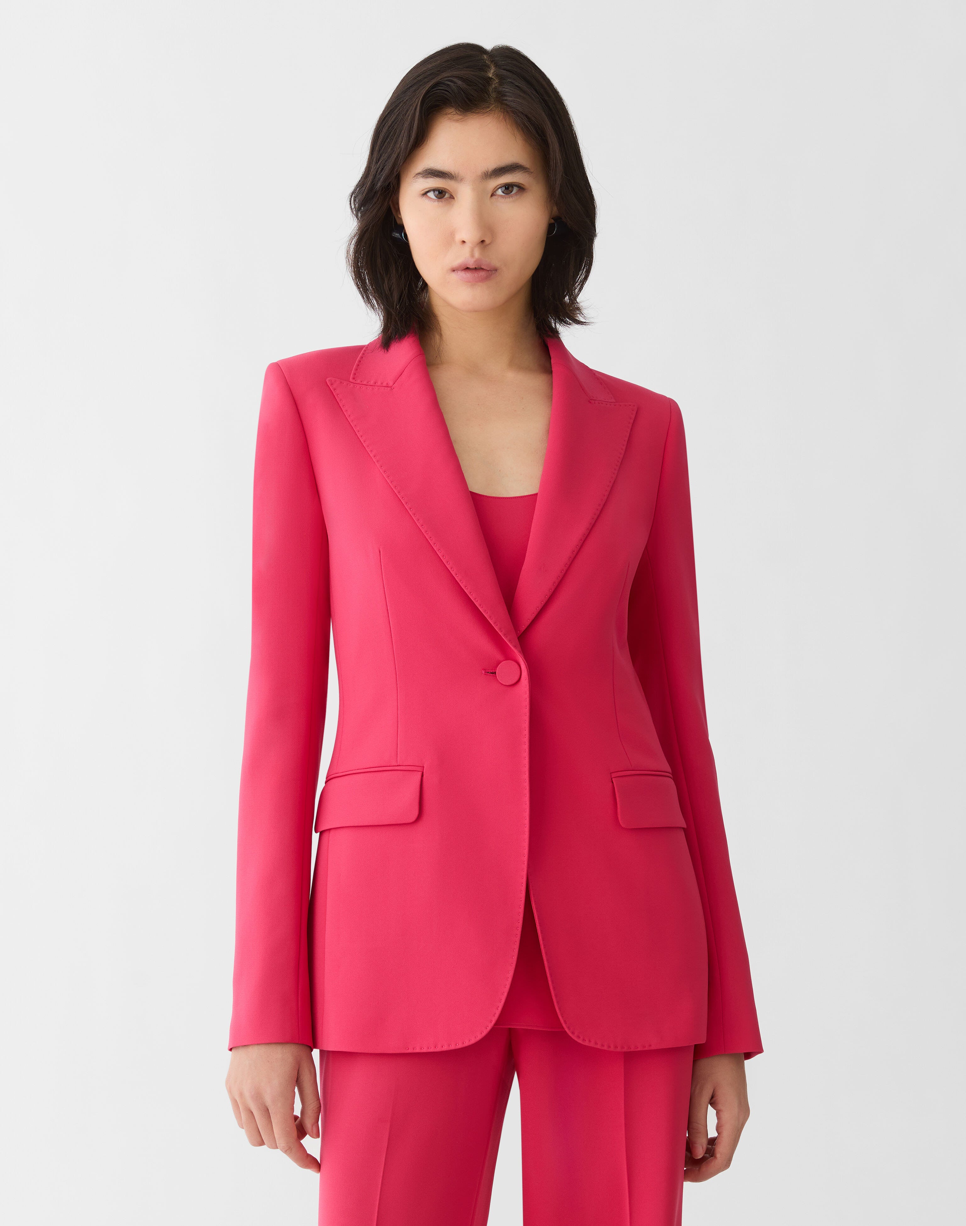 Finesse Crepe Peak Lapel Blazer