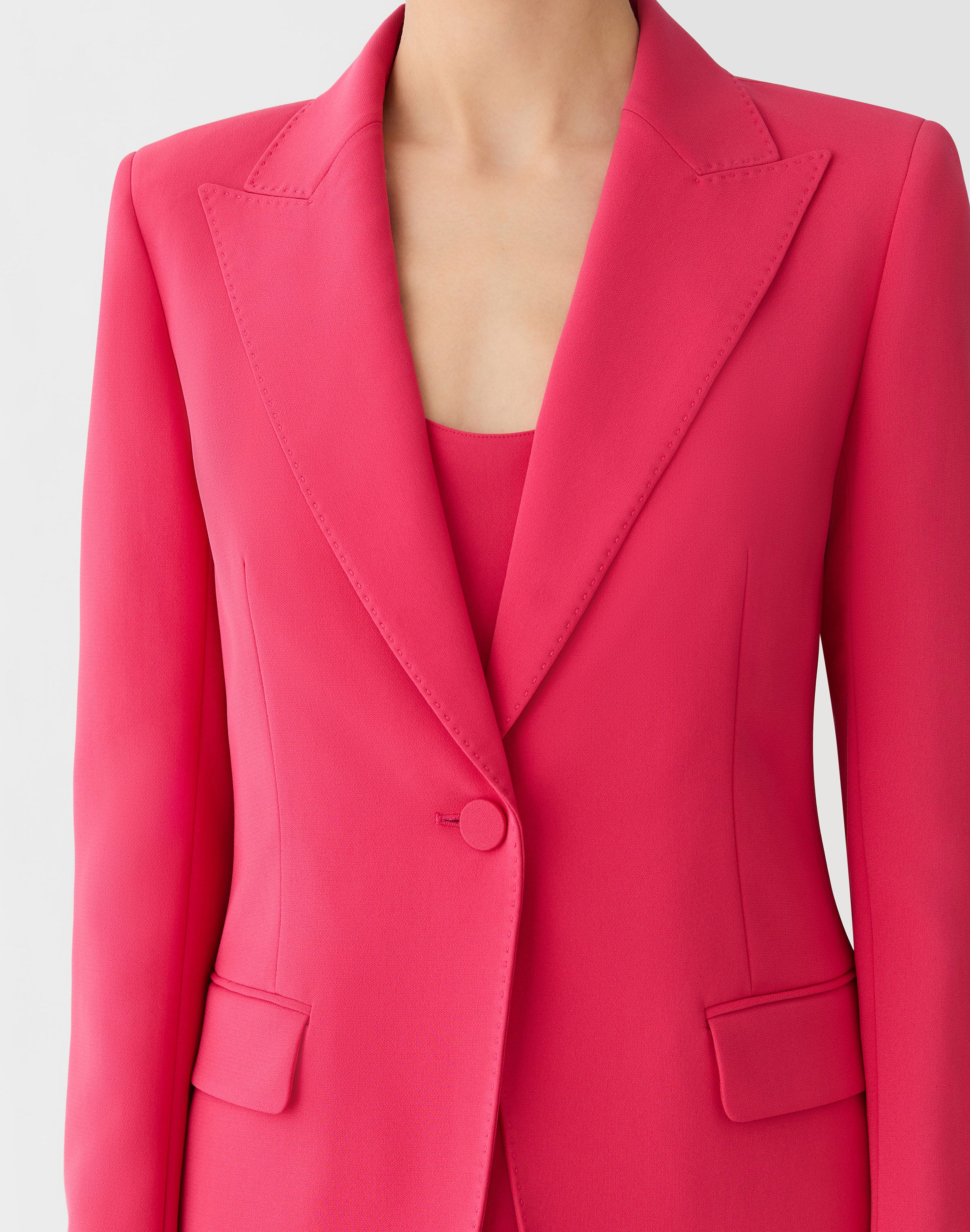 Petite Finesse Crepe Peak Lapel Blazer