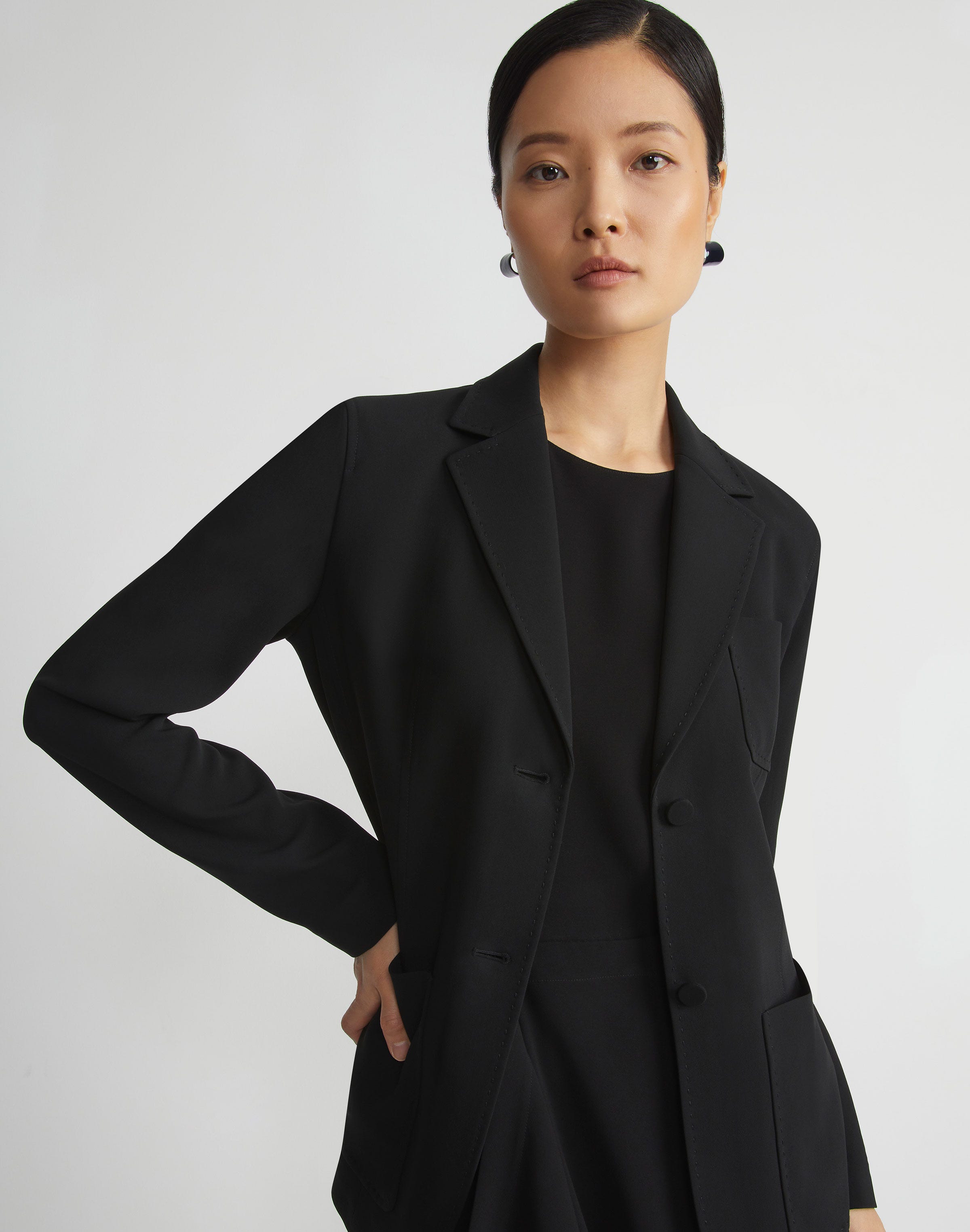 Petite Finesse Crepe Three Pocket Blazer