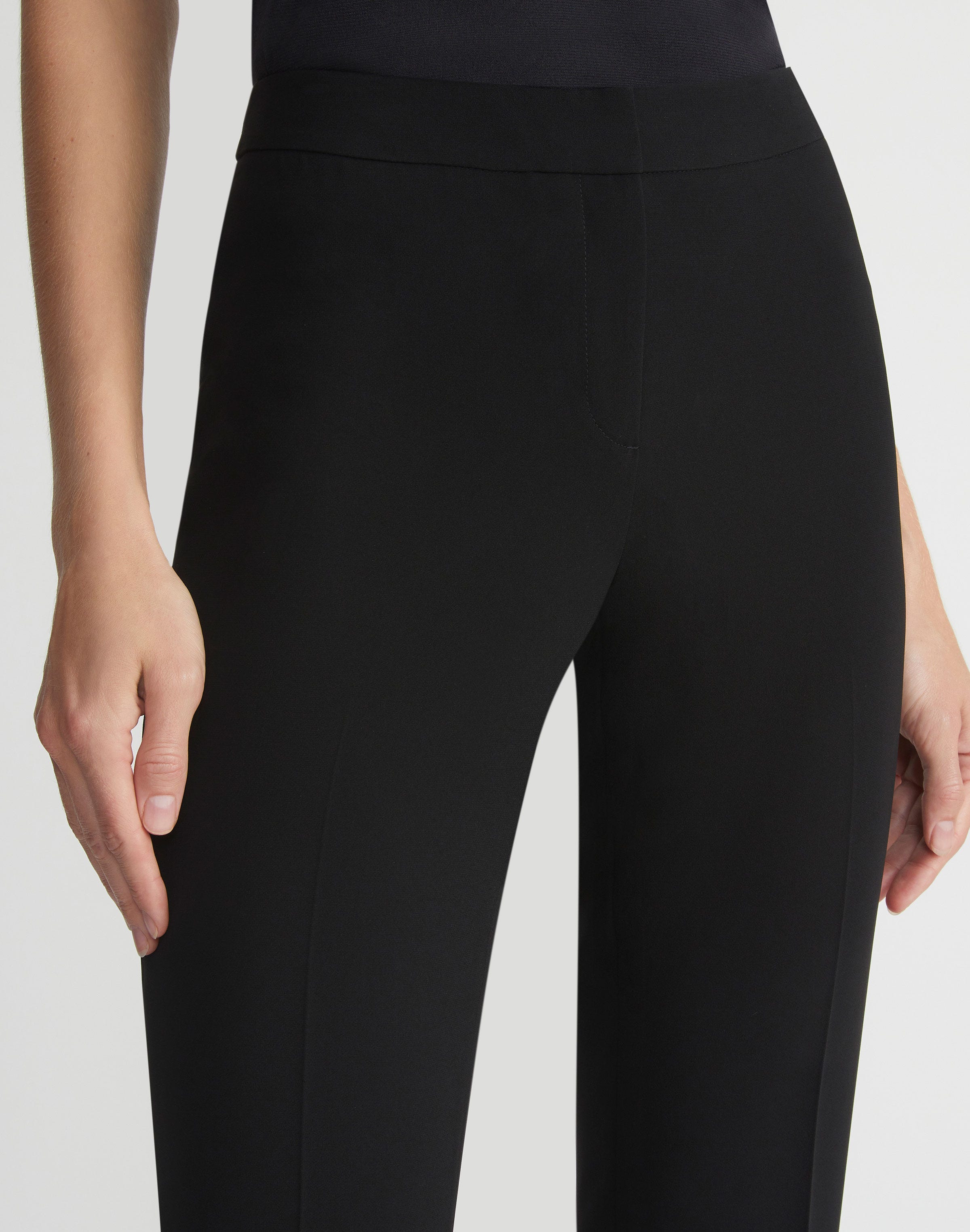 Finesse Crepe Barrow Pant