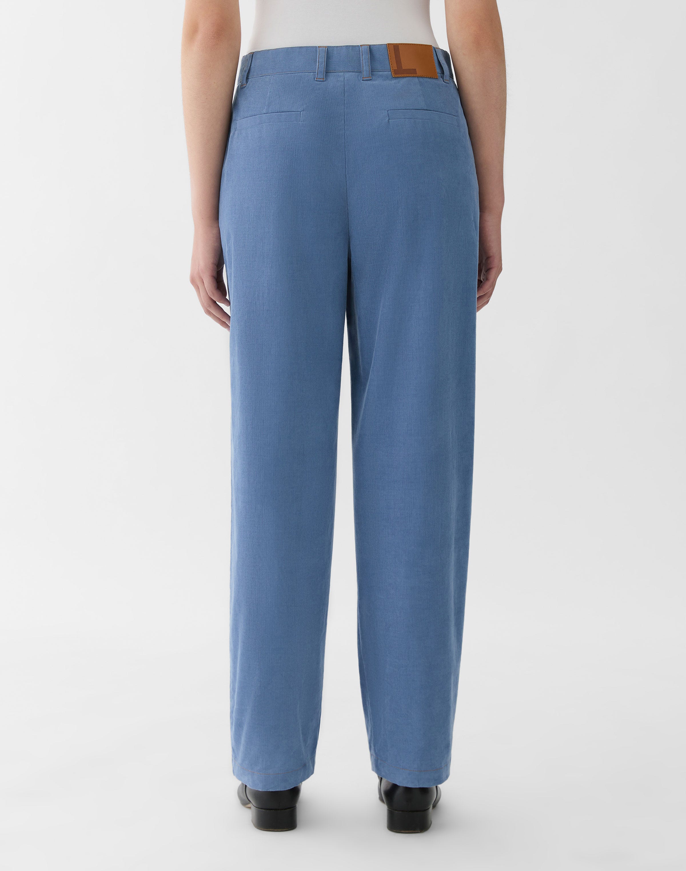 Fine Wale Corduroy Kent Barrel Leg Pant