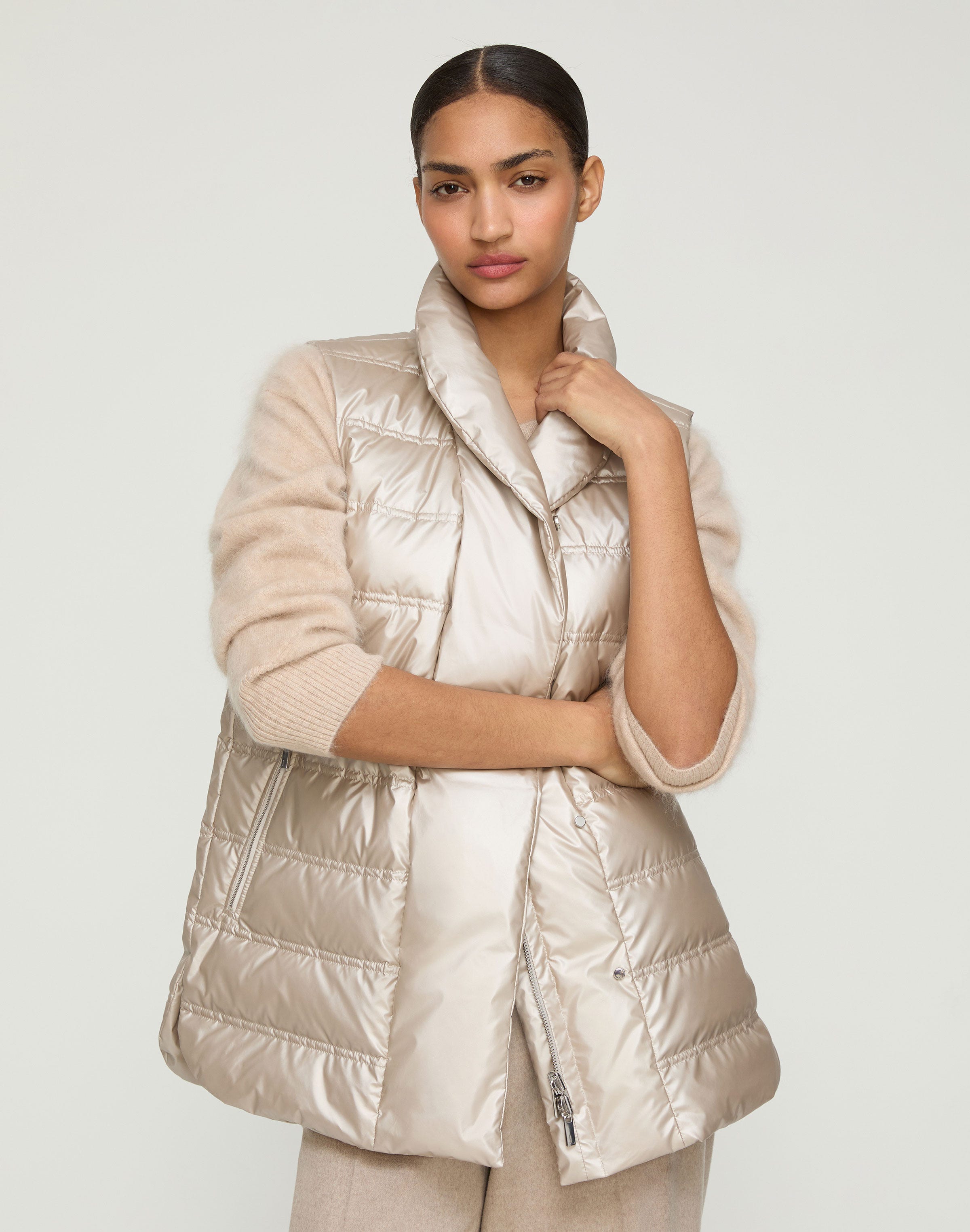 Pearlized Tech Reversible Down Puffer Vest