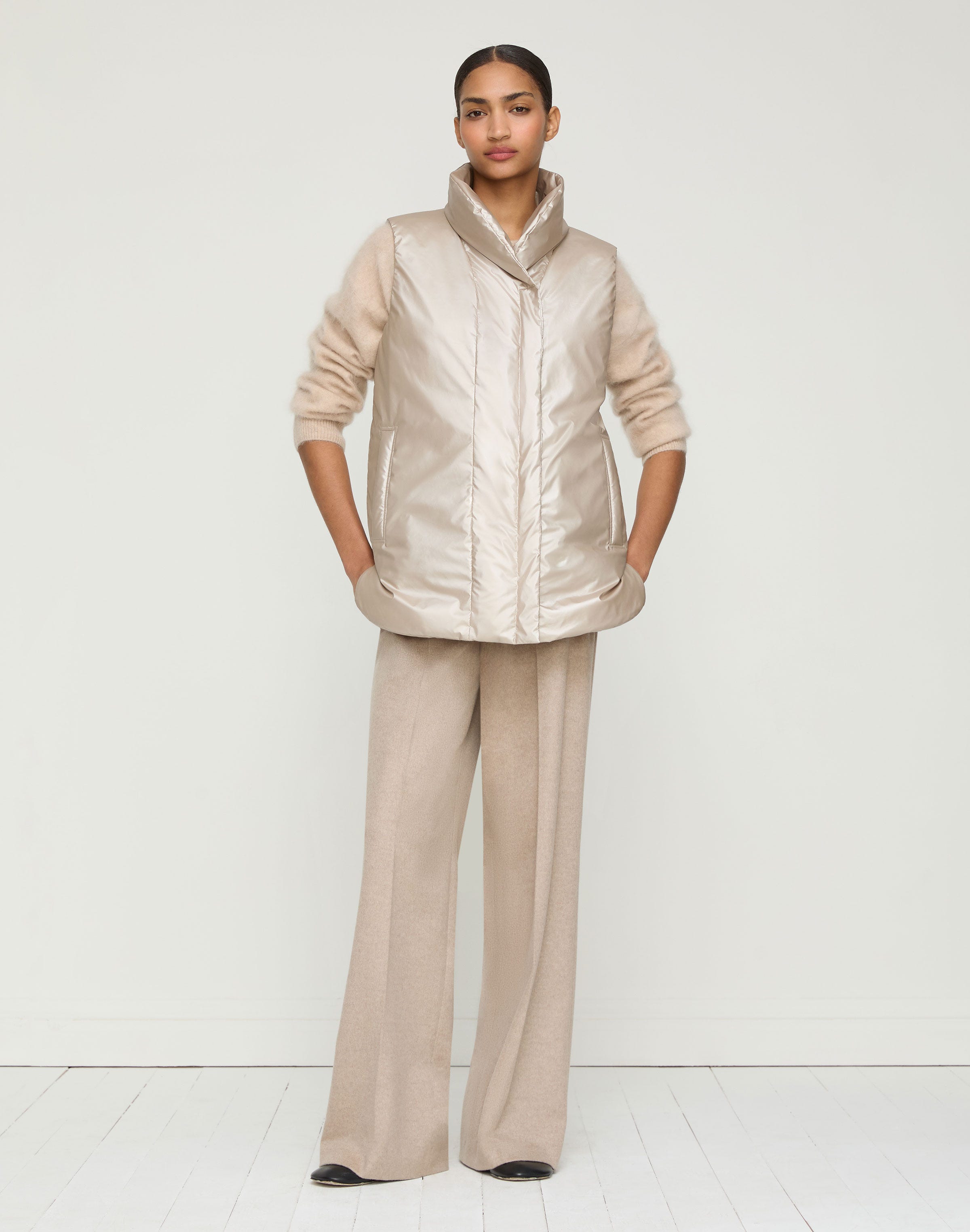 Pearlized Tech Reversible Down Puffer Vest