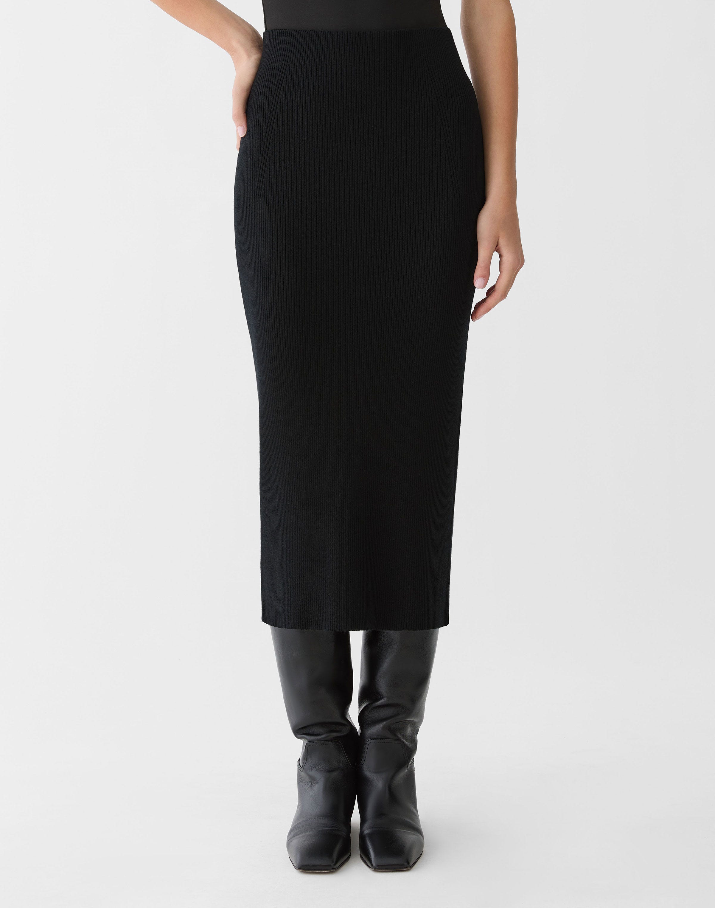 Matte Crepe Ribbed Knit Skirt